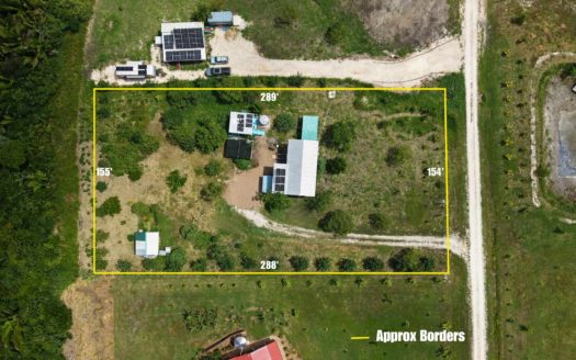 Off-Grid 2-Bed Solar Home with Pool on 1 Acre Near Spanish Lookout