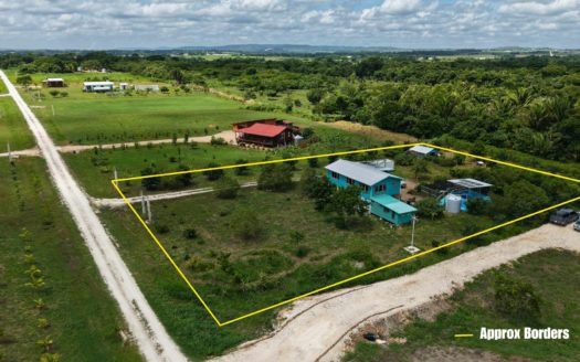 Off-Grid 2-Bed Solar Home with Pool on 1 Acre Near Spanish Lookout